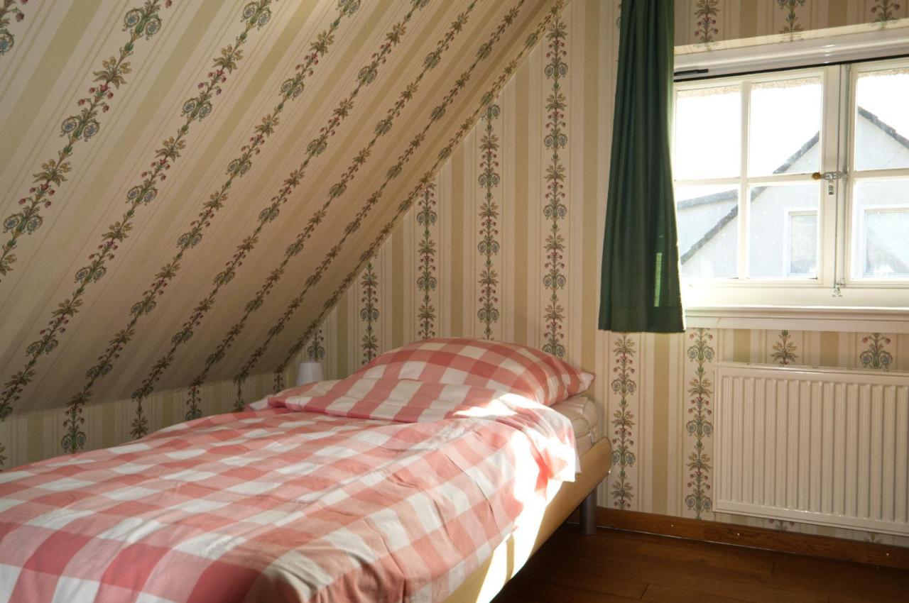 Reetdachhaus Mit Grossem Garten Und Kamin Марло Екстериор снимка
